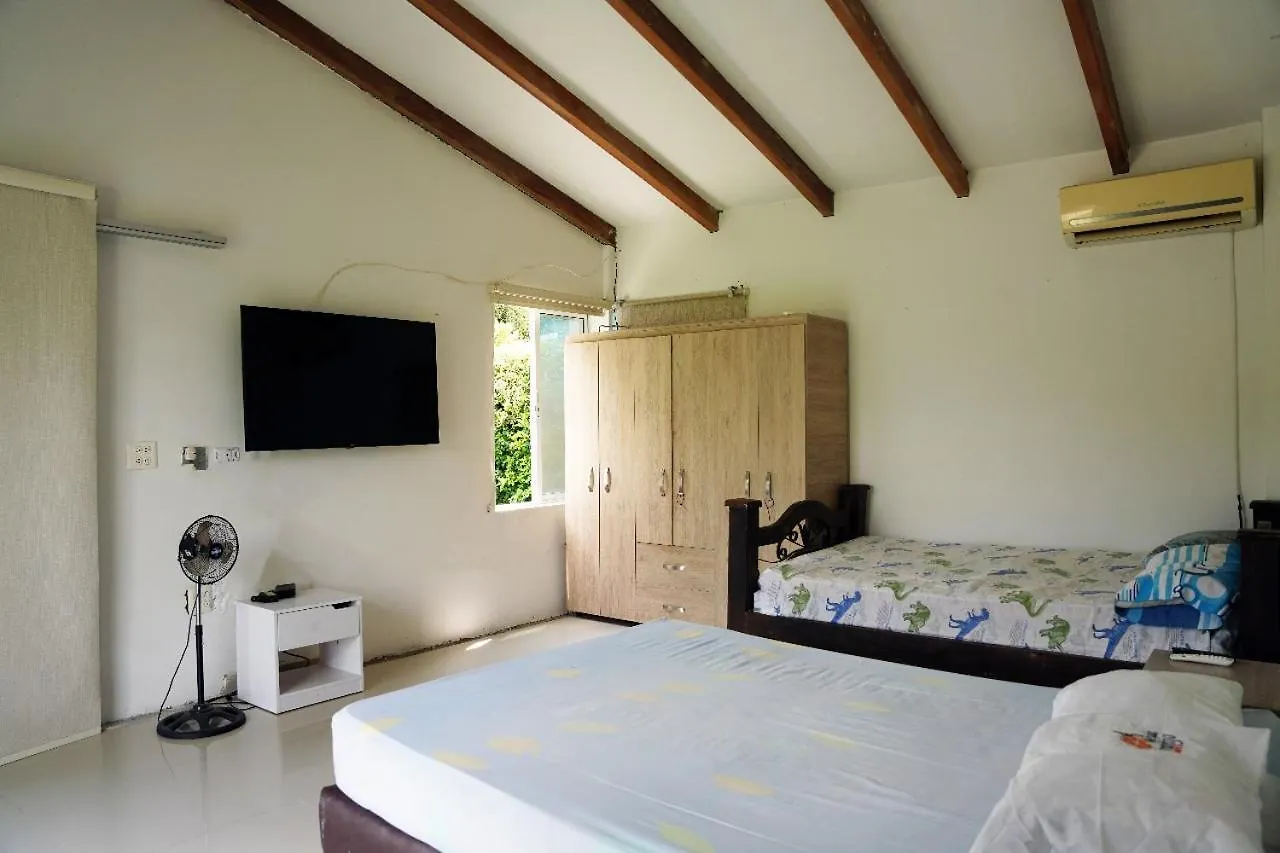 La Donna Villa Palmira  0*, Palmira (Valle del Cauca)