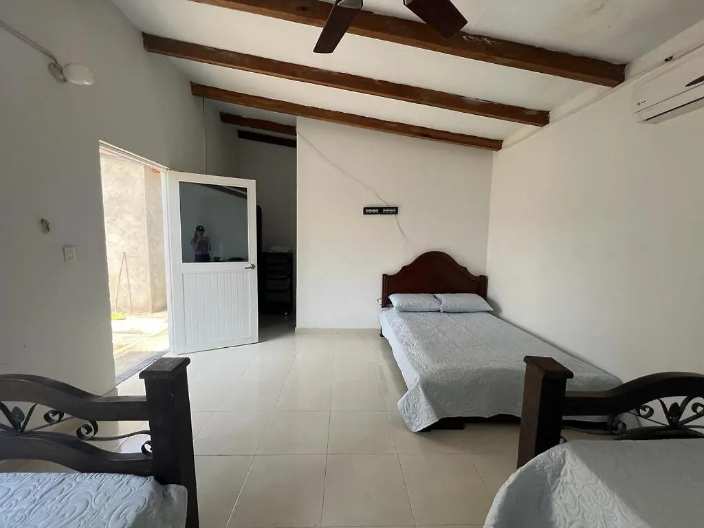 La Donna Villa Palmira  0*, Palmira (Valle del Cauca)